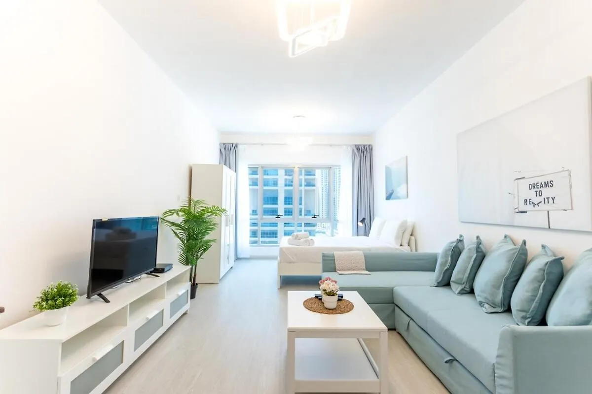 Apartament Upgraded L Stunning Studio In Dubai Marina Sleeps 4